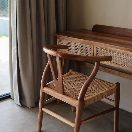 Swell Shacks Hotel Матара Екстериор снимка